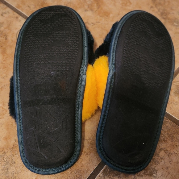 Foco Women's Green Bay Packers Slippers - Picture 6 of 7